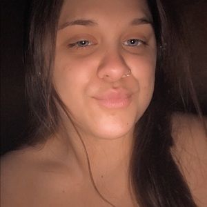 Meet your Posher, Selena